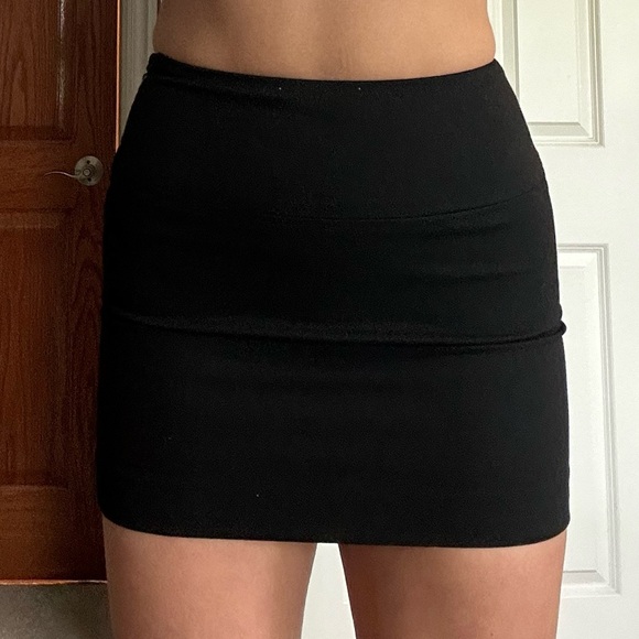 Vintage Express Mini Skirt - Picture 3 of 5